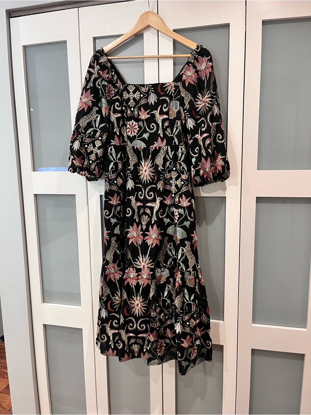 Adelyn Rae Black Embroidered Floral Puff Sleeve Midi Dress